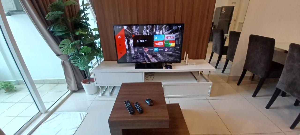 Ls Mansion One Apartment จอร์จทาวน์ ภายนอก รูปภาพ